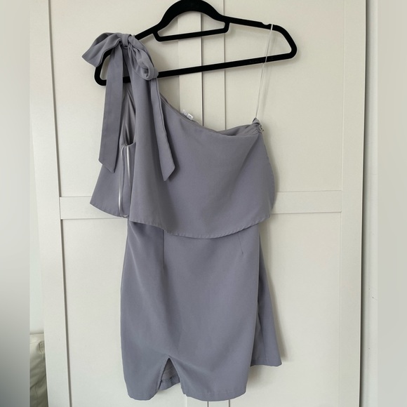 Superdown One Shoulder blueish/gray dress - Picture 1 of 3